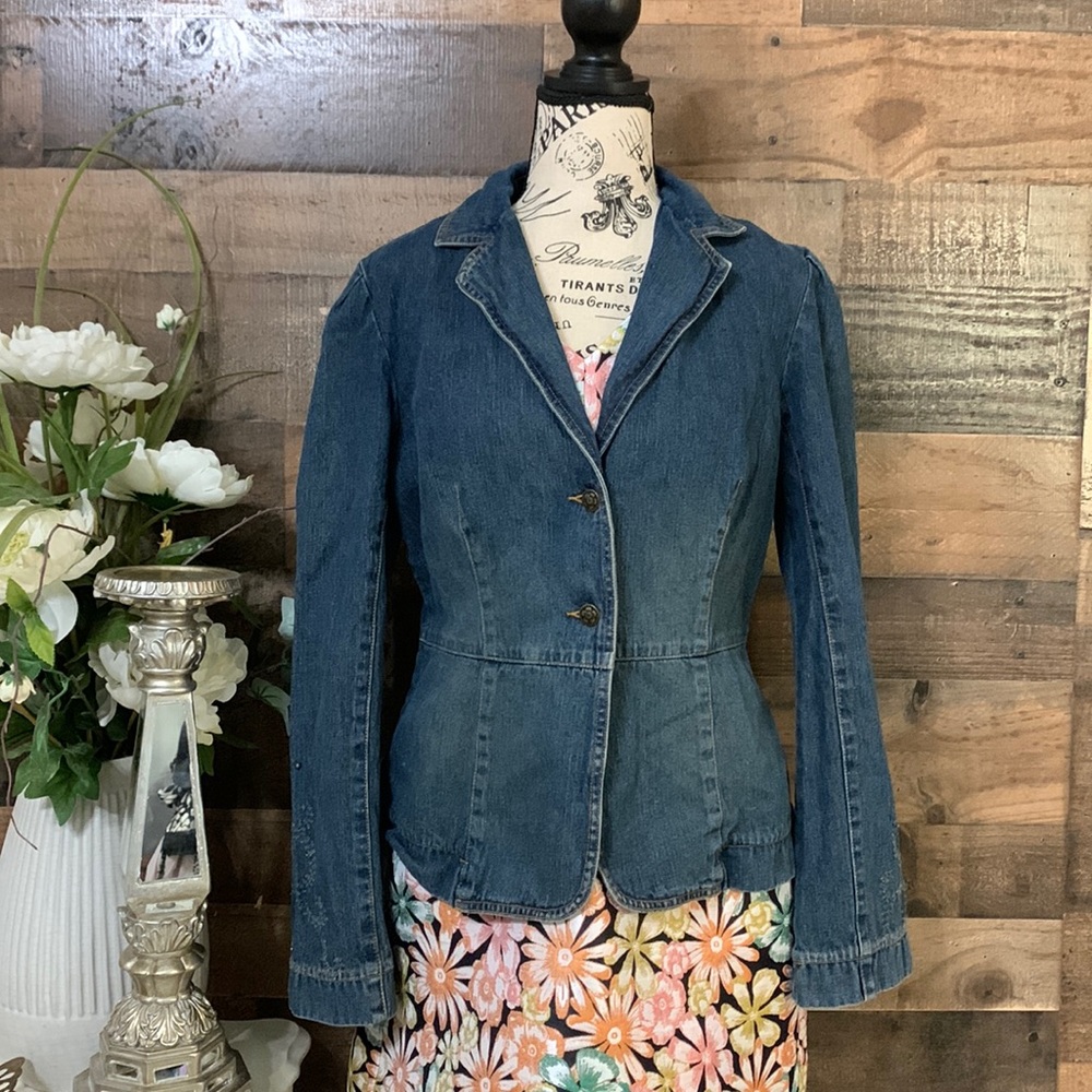 🍃🌸 Willi Smith Jean Jacket Size Medium